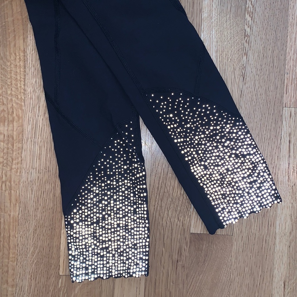 Lululemon 7/8 Reflective Legging Size 8